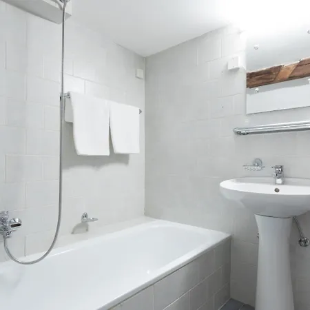 Hotel Celerin